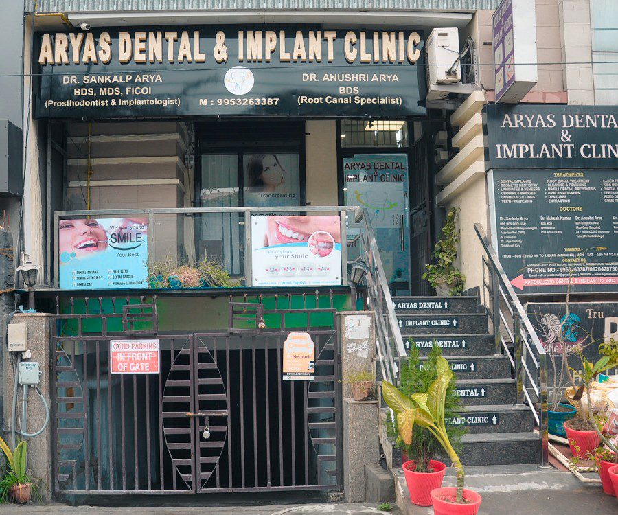 Aryas Dental & Implant Clinic Images