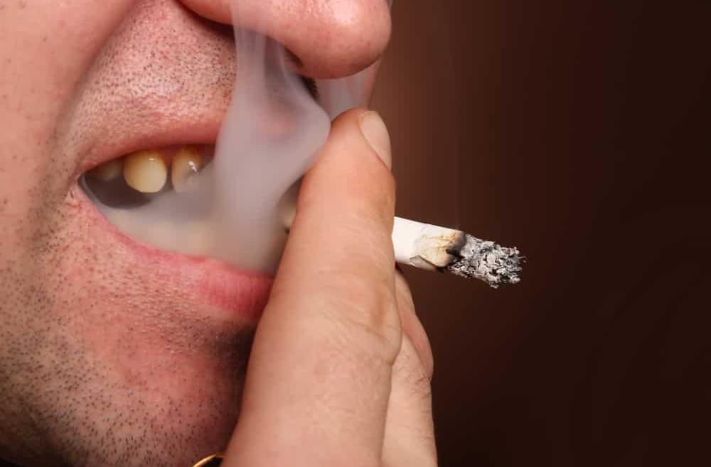 The Impact of Smoking and Vaping on Oral Health: Risks and Consequences